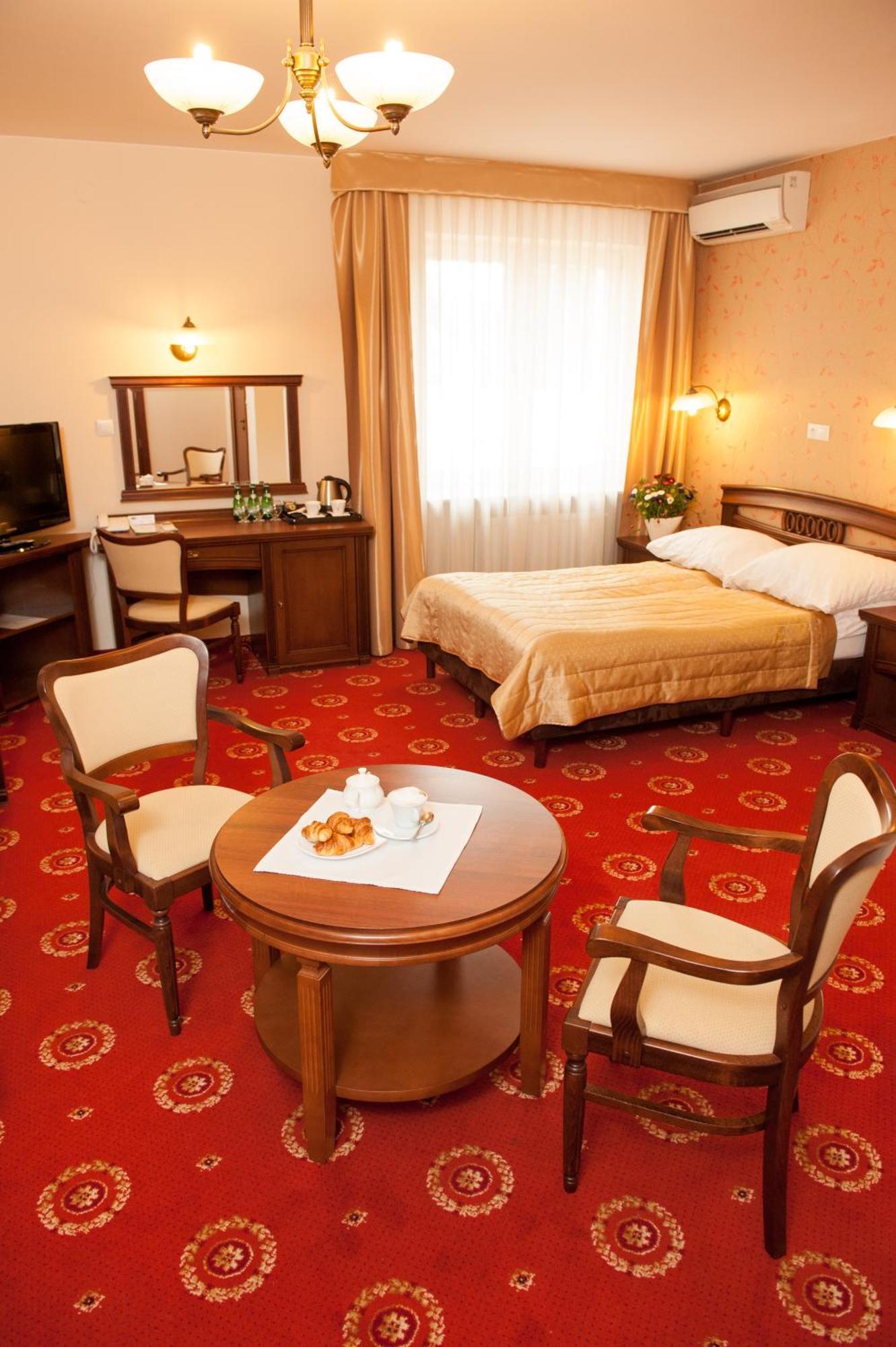 Arkadia Royal 3*